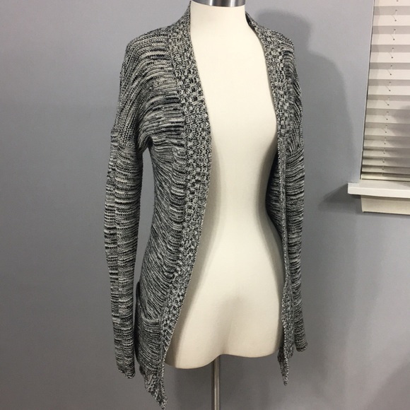 Express Sweaters - 📣$5.00 Sale📣 Express Cardigan